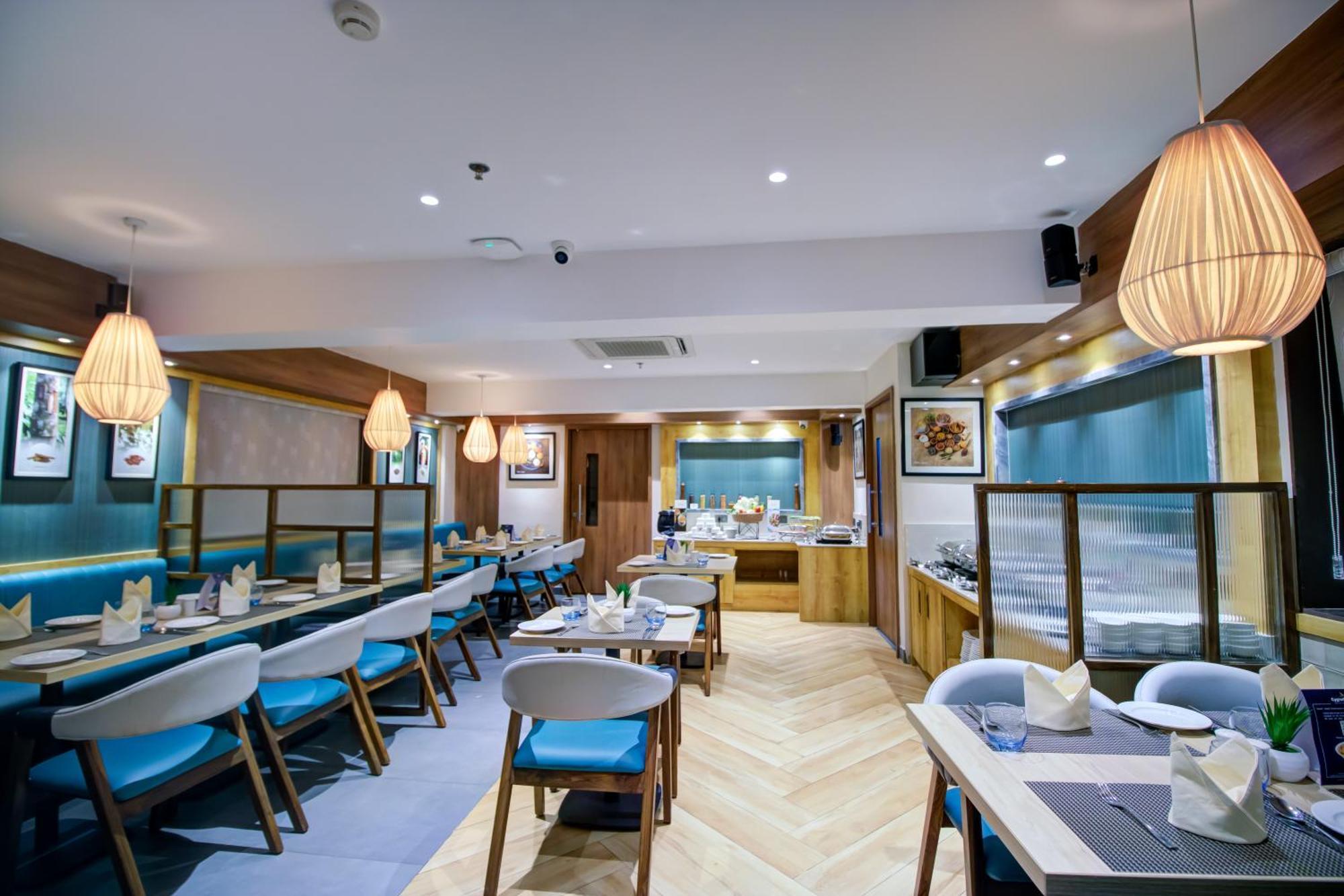 Cozzet Victoria Hotel Μπουμπάνεσβαρ Εξωτερικό φωτογραφία