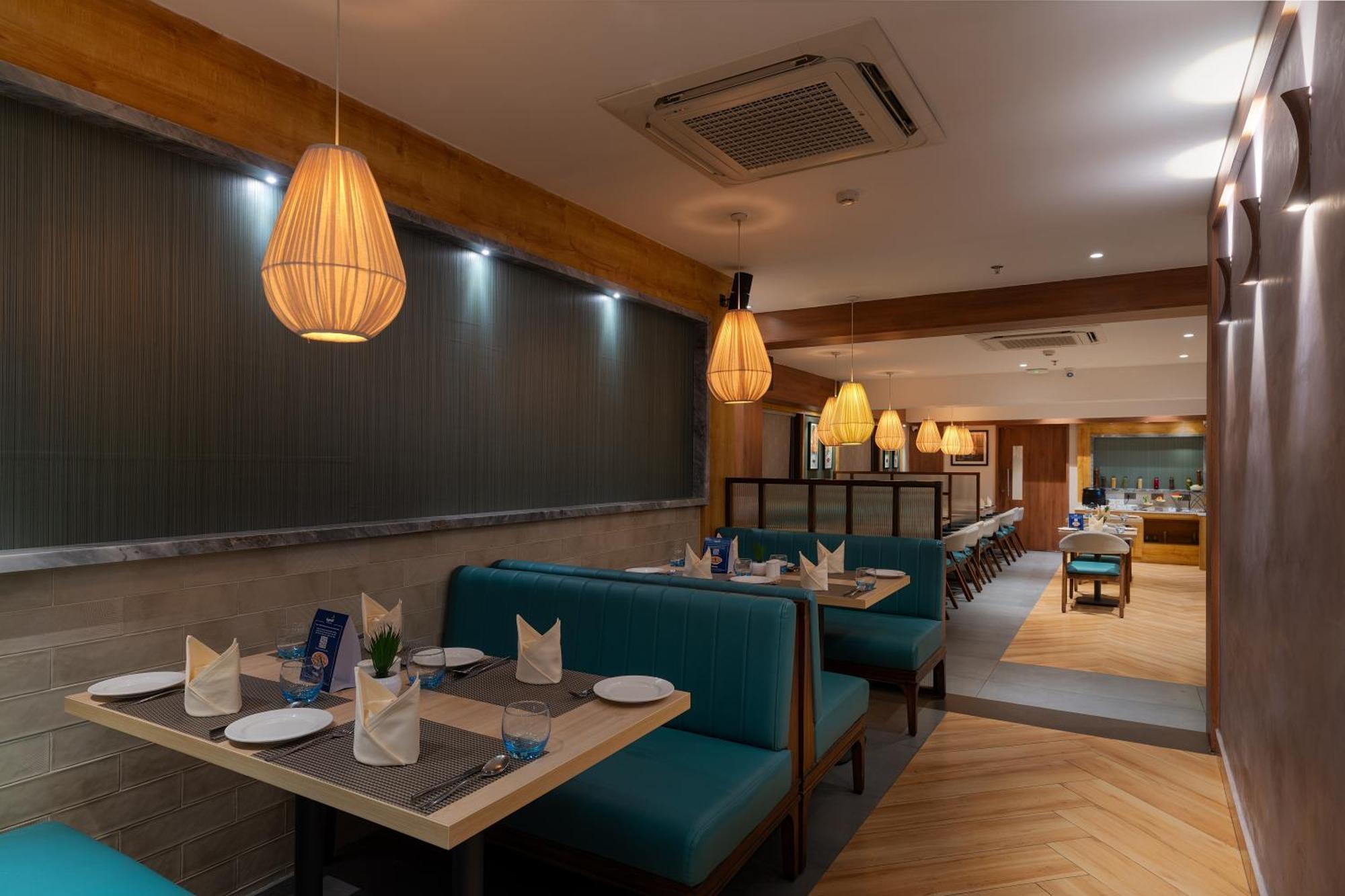 Cozzet Victoria Hotel Μπουμπάνεσβαρ Εξωτερικό φωτογραφία