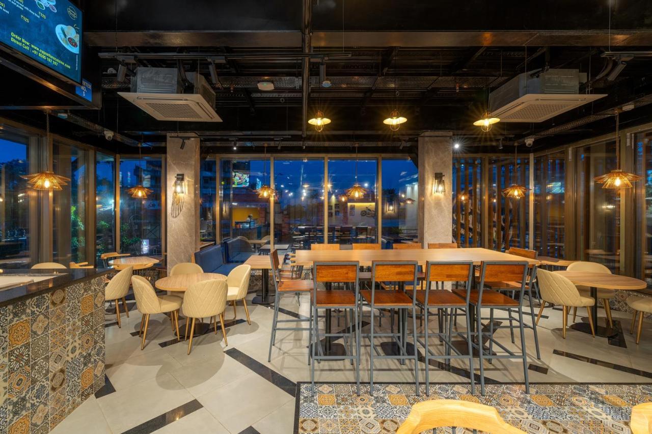 Cozzet Victoria Hotel Μπουμπάνεσβαρ Εξωτερικό φωτογραφία